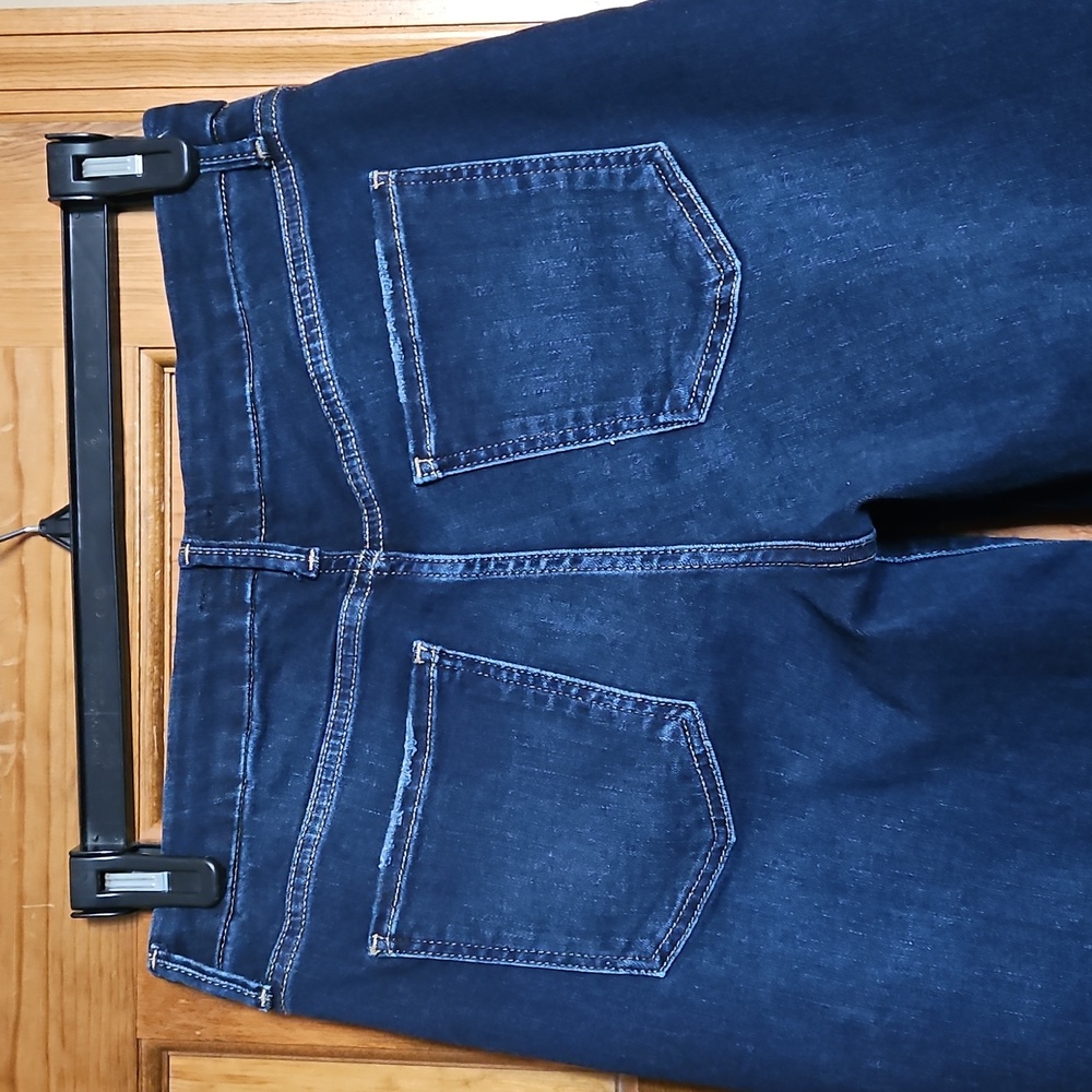 Kut from the Kloth Meg Fab Ab Wide Leg High-Rise Crop Jeans - Picture 9 of 13